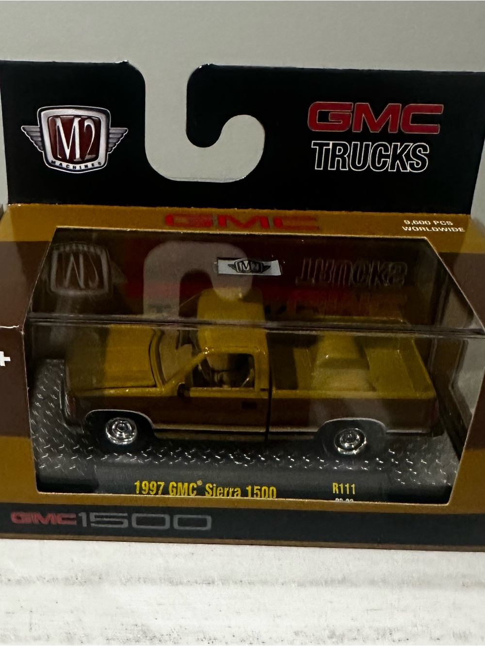 M2 Machines GMC Sierra 1500 Die-Cast Truck - Gold